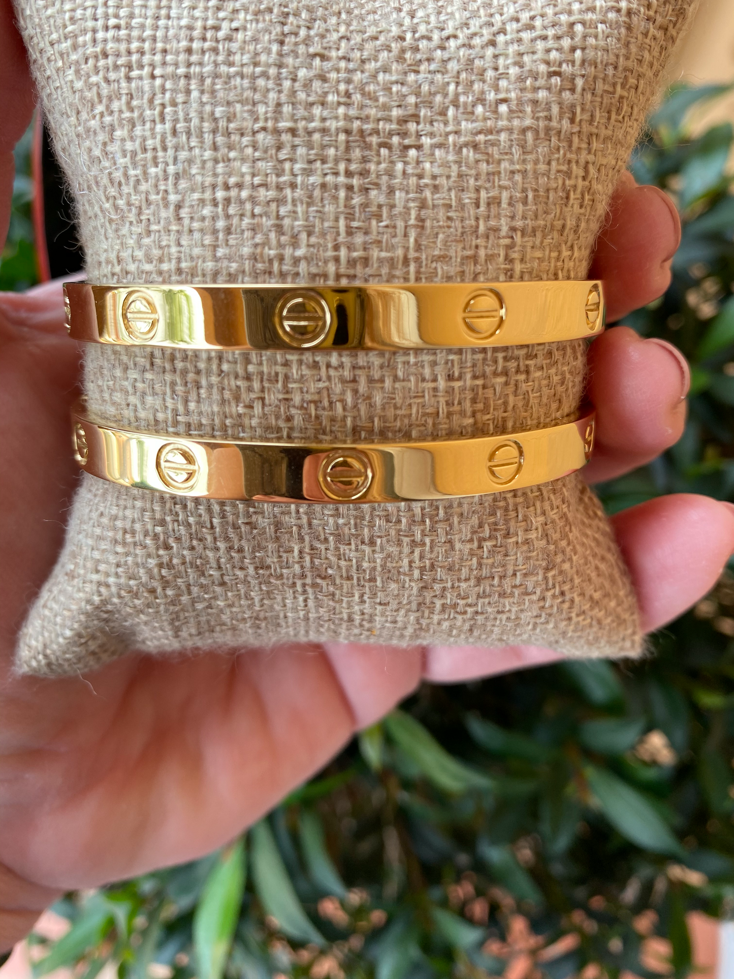 Screw Bangle