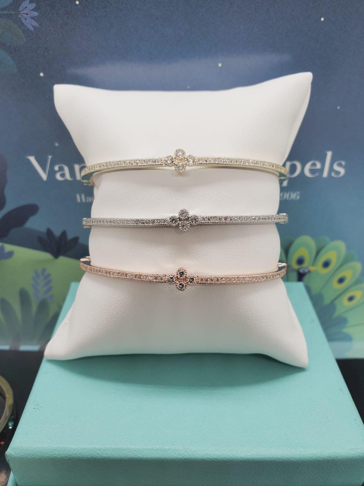 Lucky Clover Filler Bangle