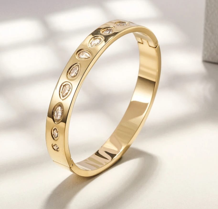 Tear Drop Bangle